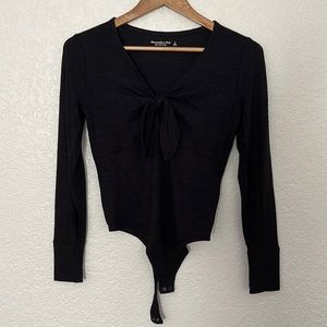 Cozy Abercrombie Tie-Front Bodysuit